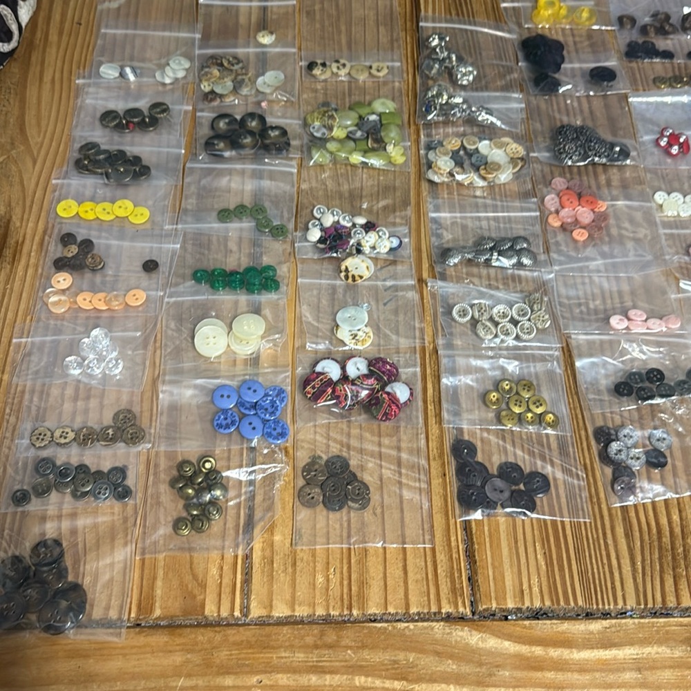 Vintage buttons! 82  bags! Great resale opportunity